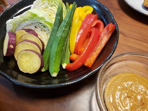 電子レンジで簡単！温野菜と味噌ダレ